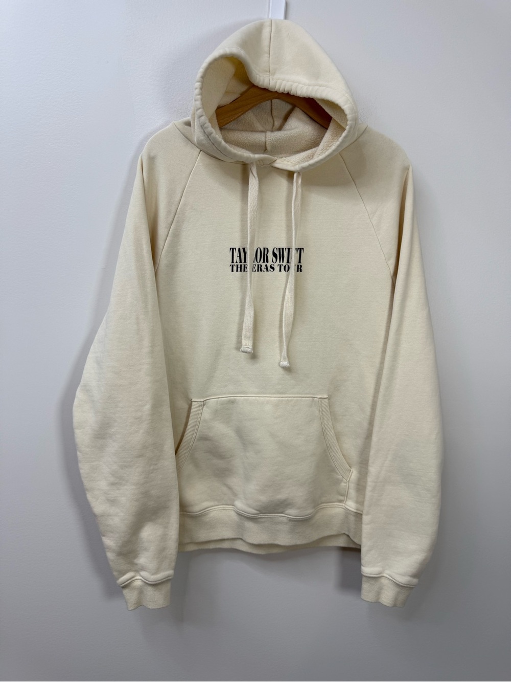 Taylor Swift The Eras Tour Beige
Pullover Hoodie with Photo Collage size S - Picture 2 of 11